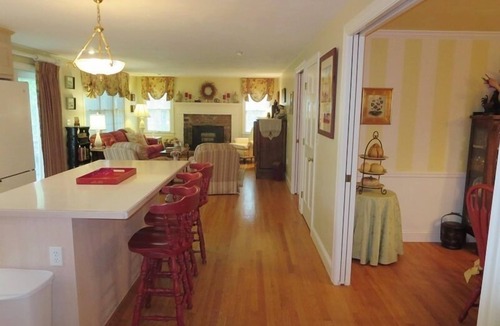 Northwest Harwich House | Walk to Beach Central Location Central AC WiFi The Last Resort