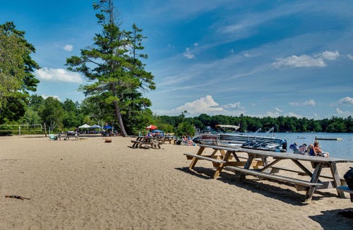 Moultonborough House | Walk to Beach! Family Lake Winnipesaukee Home