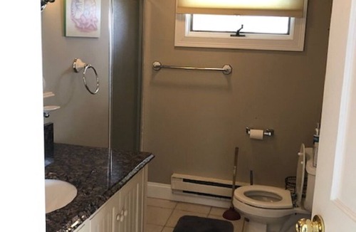Misquamicut House | WALK TO BEACH! Misquamicut cottage Weekly rentals