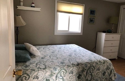 Misquamicut House | WALK TO BEACH! Misquamicut cottage Weekly rentals