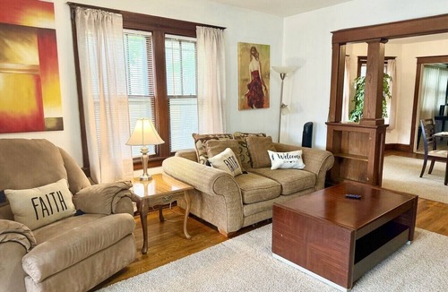 Binghamton Apartment | Walk to Downtown *Contractor Welcome* Close to BU