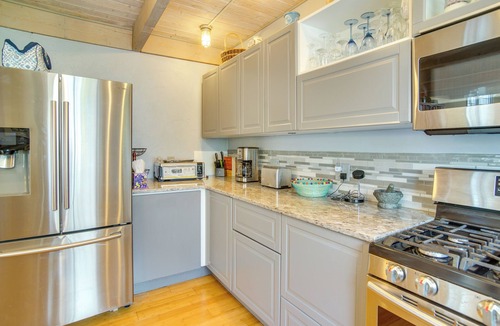 Mashpee House | Walk to John's Pond! Family-Friendly Mashpee Home