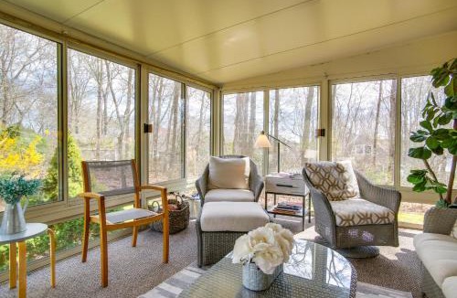 Mashpee House | Walk to John's Pond! Family-Friendly Mashpee Home