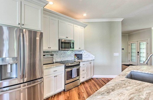 Middlefield House | Walk to Lake: Middlefield Home w/Fire Pit