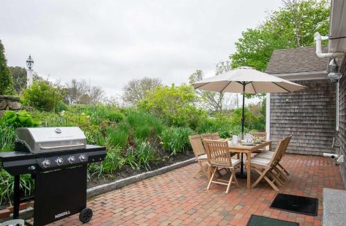 Chatham House | Walk to Main St and Oyster Pond in Chatham