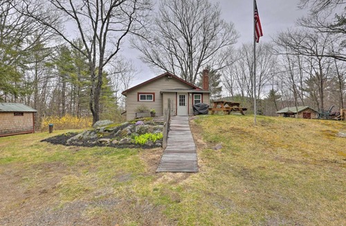 Gilford House | Walk to Marina: Cute Gilford Cottage w/Grill