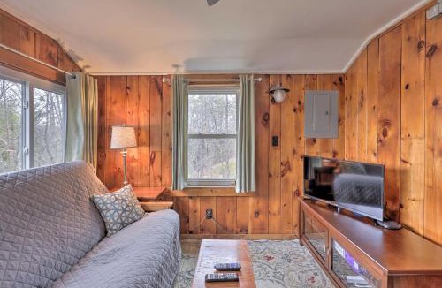 Gilford House | Walk to Marina: Cute Gilford Cottage w/Grill