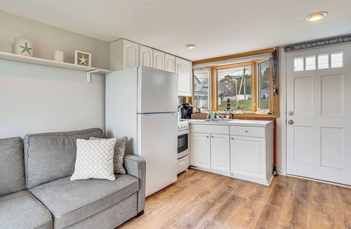 Hampton Condo | Walk to North Beach! Marsh-View Condo in Hampton