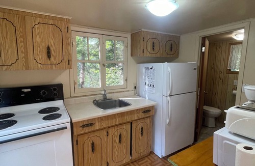 Balm Beach Cabin | walk to private beach across the street - 2BR Cabin - amazing sunsets