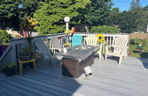 Rutherford House | Walk to Rutherford Transit - Near MetLife Stadium - Three Bedroom - Parking
