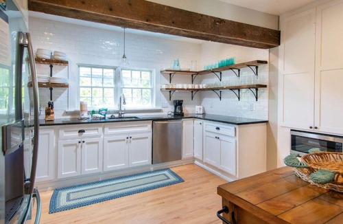 North Chatham House | Walk to Ryder Cove Wet Bar & Hot Tub
