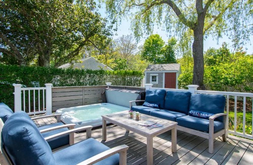 North Chatham House | Walk to Ryder Cove Wet Bar & Hot Tub