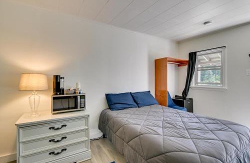 Schroon Lake Apartment | Walk to Schroon Lake! Studio w/Shared Fire Pit