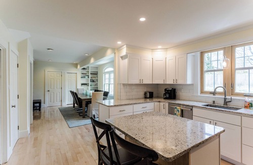 York Harbor House | Walk to the beach - Beautiful home in York Harbor!