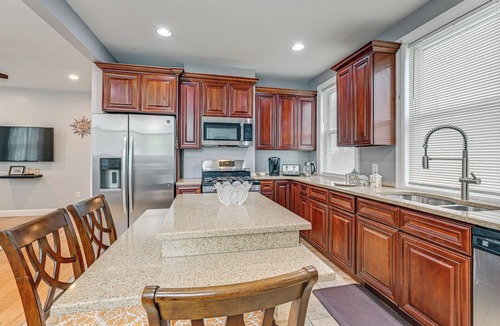 South Side Apartment | Walk to the NYC Train! Mt Vernon Escape w/Patio