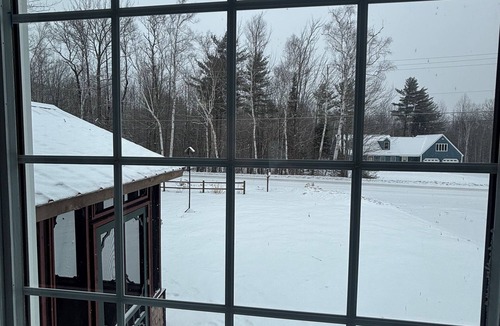 Rumford Center House | Walk to the slopes from this BMOM 3 bedroom.