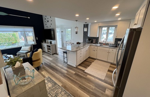 Tisbury Apartment | Walking-distance to town, shops, restaurants & ferry!