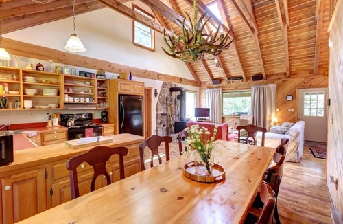 Denver Cabin | Warm & Inviting Cabin Retreat Perfect for Year-Round Escapes in Denver, New York