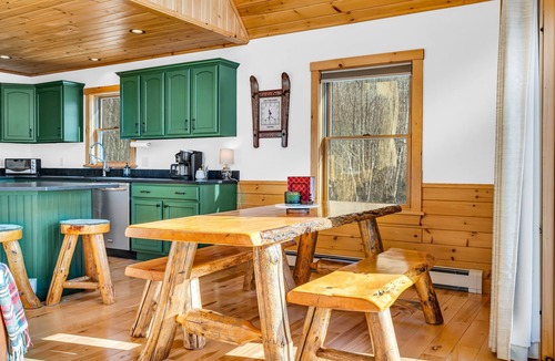 Bethel Ski Chalet | Warming Fireplace, Gorgeous Views, HotTub, slps 12
