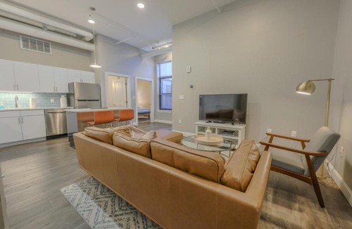 Downtown Boston Apartment | Washer Dryer in-unit Close to MGH and Beacon Hill
