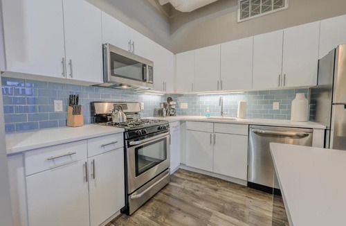 Downtown Boston Apartment | Washer Dryer in-unit Close to MGH and Beacon Hill