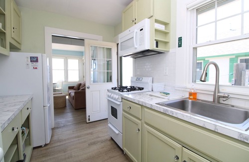 North Truro Cottage | Water Front Days Cottage #15 (2255)
