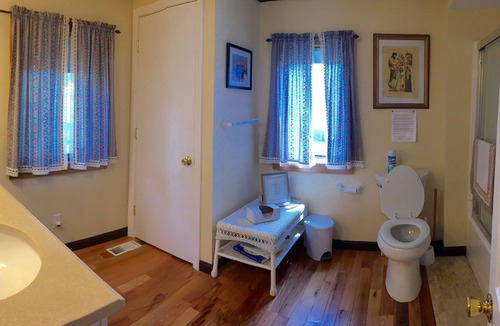 Narragansett Cottage | Water view, Beachfront Sandy Beach Vacation Property