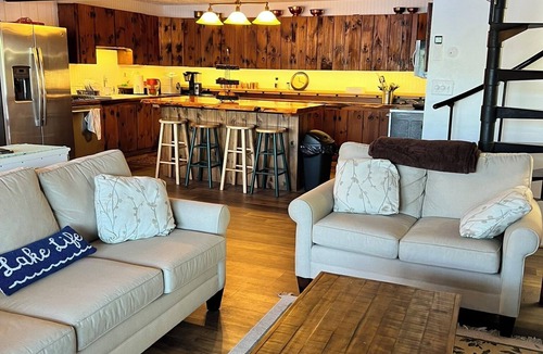 Alton Bay House | Waterfront 3-bed Lake House in Alton Bay