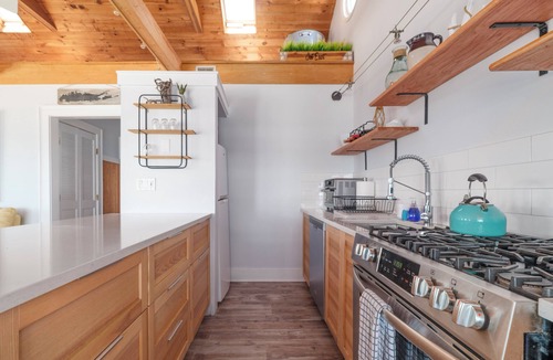 East Marion House | Waterfront 3BR Bungalow with Private Beach Overlooking Peconic Bay