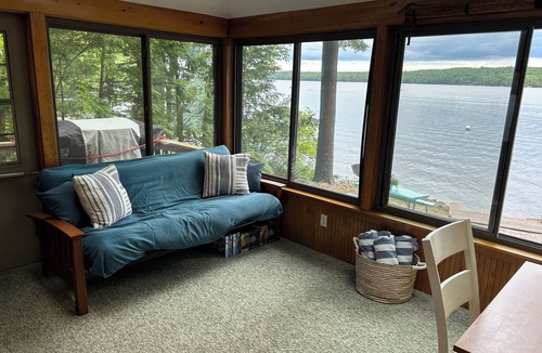 Harrison Cottage | Waterfront 5 bedrooms: 3-bedroom cottage plus 2 bedroom Guest House in Harrison