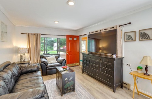 Rotterdam Junction House | Waterfront Ballston Lake Home: 15 Mi to Saratoga!