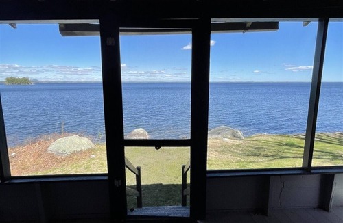 North Sebago Cabin | WATERFRONT CABIN SEBAGO LAKE