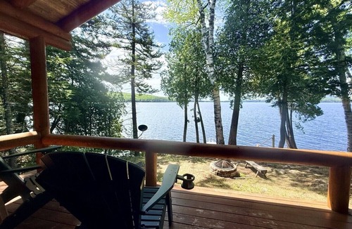 Greenville Cabin | Waterfront cabin with kayaks, full kitchen and dock
