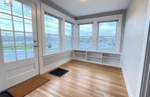 Costigan House | Waterfront Cape | 3BR/2 Bath| Fire Pit