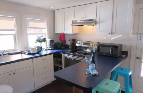 Chatham Cottage | Waterfront Chatham Retreat w/WiFi & Privacy