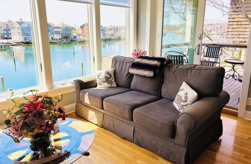 Groton Long Point House | Waterfront Comfort: 2-Bedroom Home in Prime Coastal Location