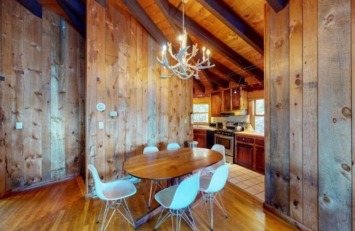 Moultonborough House | Waterfront Compound 2 Homes Sleeps 12 Lake Winnipesaukee Dock Dogs Considered