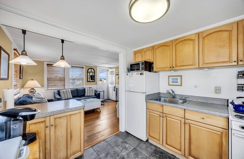 Wellfleet Cottage | Waterfront Cottage With Private Beach! (2052)