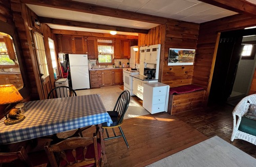 Lochmere Cottage | Waterfront Cottage with Dock!