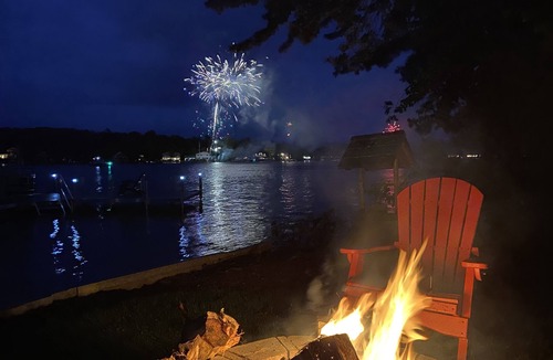 Winnisquam House | WaterFront family friendly home on Lake Winnisquam!