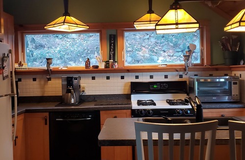 Acton Cottage | Waterfront Great East Lake Cottage - Private Dock - Sunday–Sunday Summer Weeks