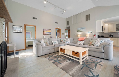 Beach Haven West House | Waterfront Lagoon Cottage - Dock, Kayaks, Family-Friendly - Near LBI