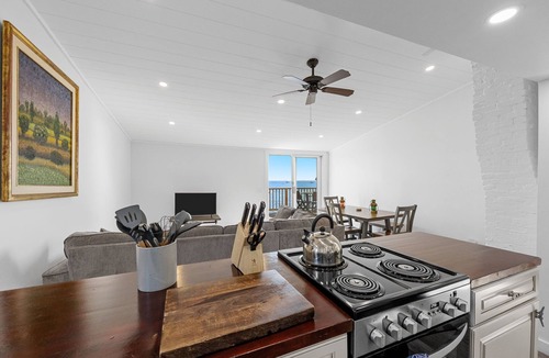 Commercial Street Apartment | Waterfront Loft 1BR/Bayfront Deck + Beach Access