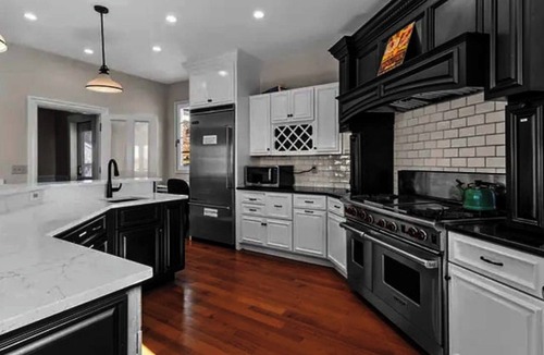 Tiverton House | Waterfront Luxury Victorian Near Newport with Stunning Views