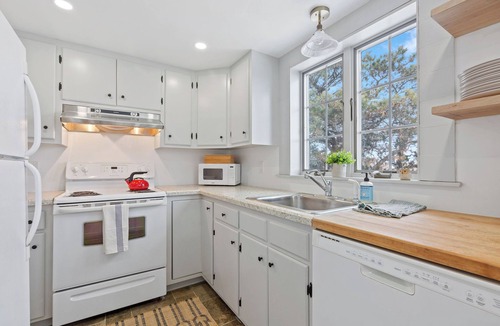 Eastham House | Waterfront Oasis on Town Cove, Kayak Access & Stunning Views