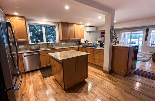 Dover House | Waterfront Oasis~Pool Table~Deck~Dock~Garage