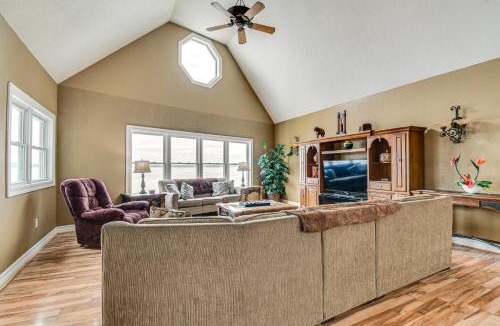 Geneva House | Waterfront Seneca Lake House: Fire Pit + Boat Dock