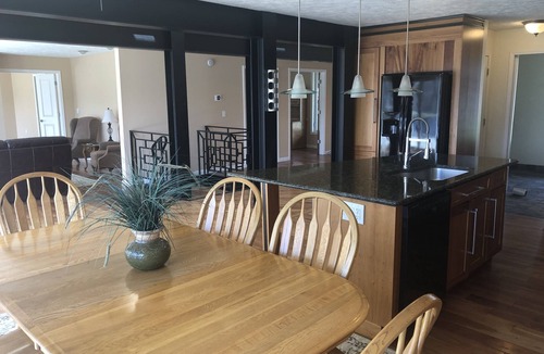 Bayberry House | Waterfront Seneca River - Baldwinsville - Syracuse - CNY -