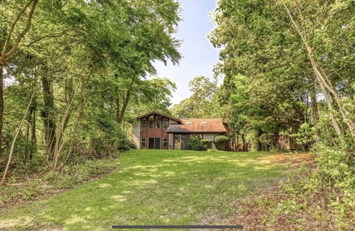 Center Moriches House | Waterside Pine Haven- Close to the Hamptons