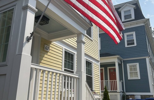 Bellevue Avenue Historic District Apartment | Waterview and Easy Walk to all Downtown Newport, Mansions, Cliffwalk, Thames St
